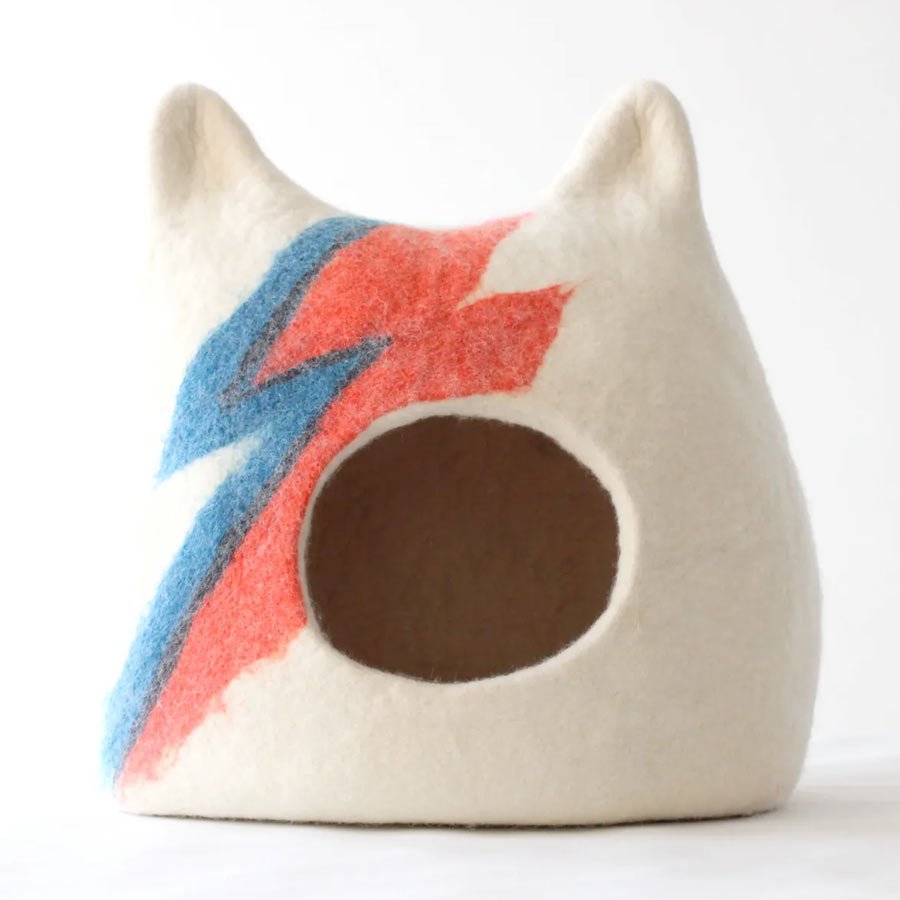 Ziggy-Stardust-Aladdin-Sane-Cat-Bed Ziggy Stardust Aladdin Sane Cat Bed